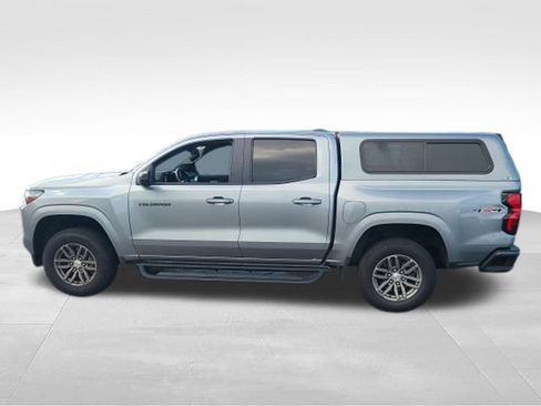 Used 2023 Chevrolet Colorado LT w/ LT Convenience Package II AWD/4WD image 6