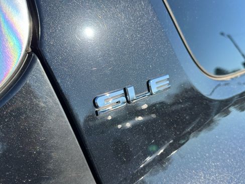 Used 2018 GMC Acadia SLE w/ Driver Alert Package I image 19