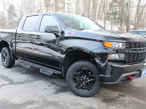 Used 2021 Chevrolet Silverado 1500 Custom Trail Boss w/ Midnight Edition image 4