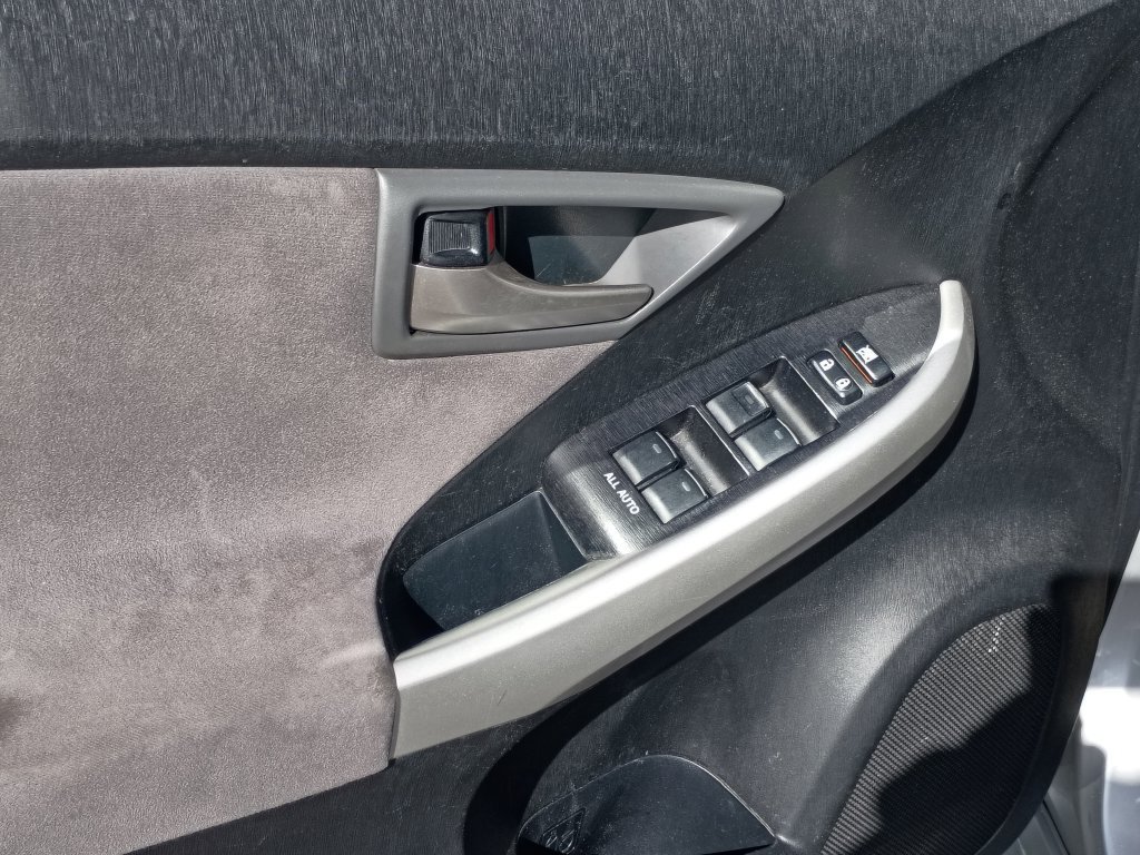 Used 2013 Toyota Prius Three w/ Solar Roof Pkg FWD image 14