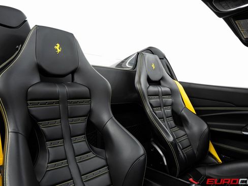 Used 2022 Ferrari F8 Tributo image 40
