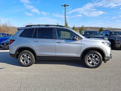 Used 2023 Honda Passport TrailSport image 7