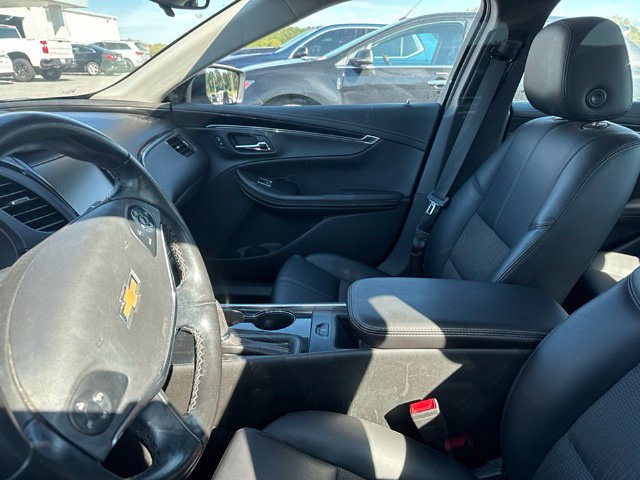Used 2018 Chevrolet Impala LT FWD image 8