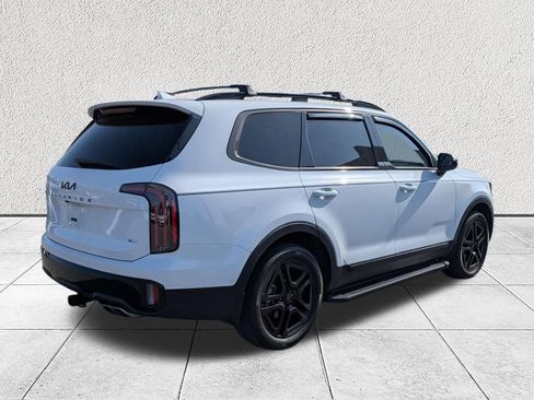 Used 2025 Kia Telluride SX Prestige X-Line image 3