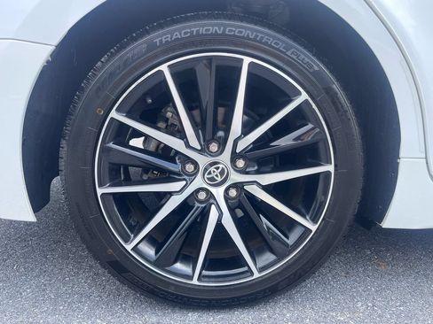 Used 2021 Toyota Camry SE w/ Cold Weather Package FWD image 25