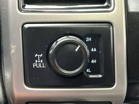 Certified 2020 Ford F150 Platinum w/ Equipment Group 701A Luxury AWD/4WD image 19