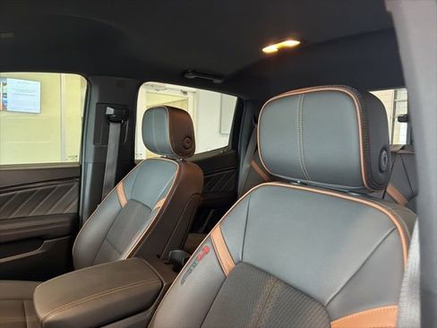 Used 2023 GMC Canyon AT4 AWD/4WD image 12