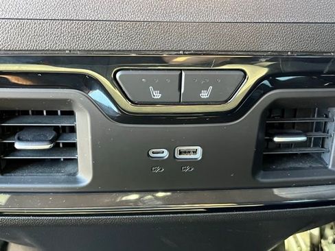 Used 2025 GMC Sierra 3500 AT4 w/ Technology Package image 29