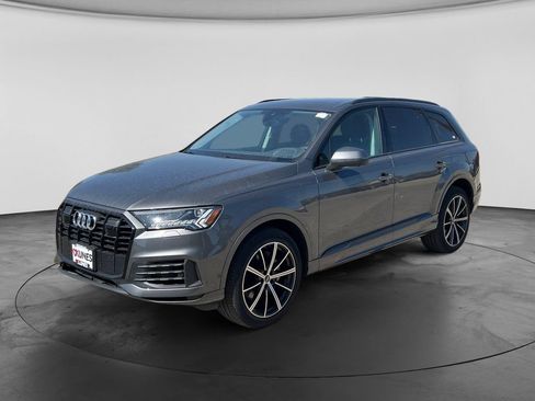 Used 2023 Audi Q7 3.0T Premium Plus w/ Premium Plus Package AWD/4WD image 5