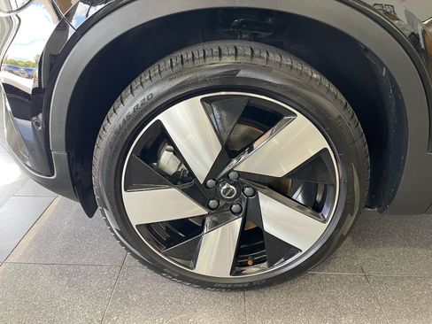 Used 2023 Volvo XC40 Recharge Ultimate AWD/4WD image 20