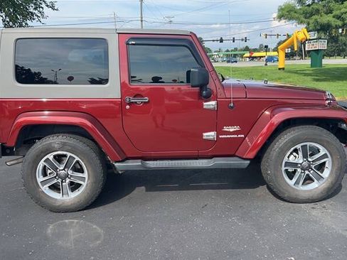 Used 2008 Jeep Wrangler Sahara w/ Dual Top Group AWD/4WD image 1