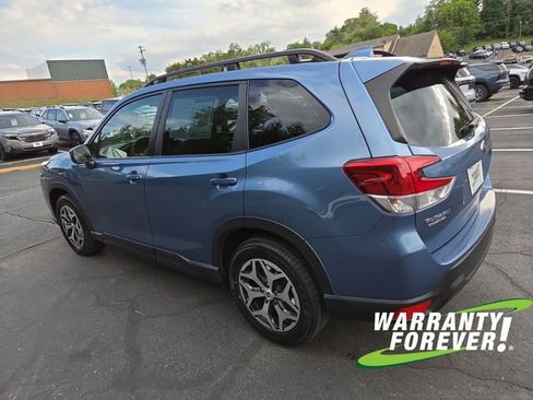 Used 2023 Subaru Forester Premium AWD/4WD image 5