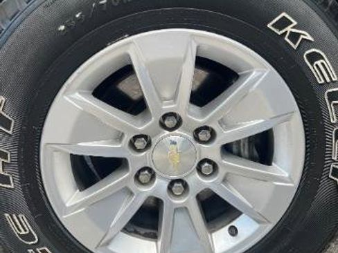 Used 2020 Chevrolet Silverado 1500 LT AWD/4WD image 60