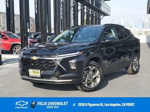 New 2026 Chevrolet Trax LT image 1