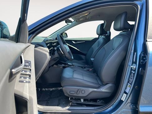 Used 2025 Kia Niro Wind w/ Wind Preserve Package FWD image 15