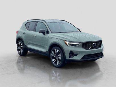 Certified 2025 Volvo XC40 B5 Ultra w/ Climate Package