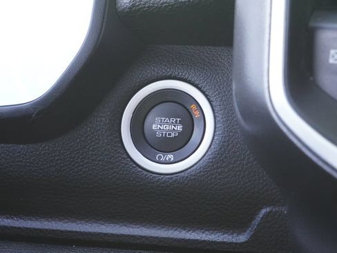 Used 2020 RAM 1500 Big Horn AWD/4WD image 25
