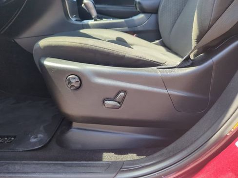 Used 2020 Jeep Grand Cherokee Laredo RWD image 12