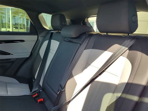 New 2026 Land Rover Range Rover Evoque Dynamic SE image 15