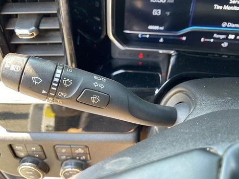 Used 2024 Chevrolet Silverado 3500 LT w/ Convenience Package image 16