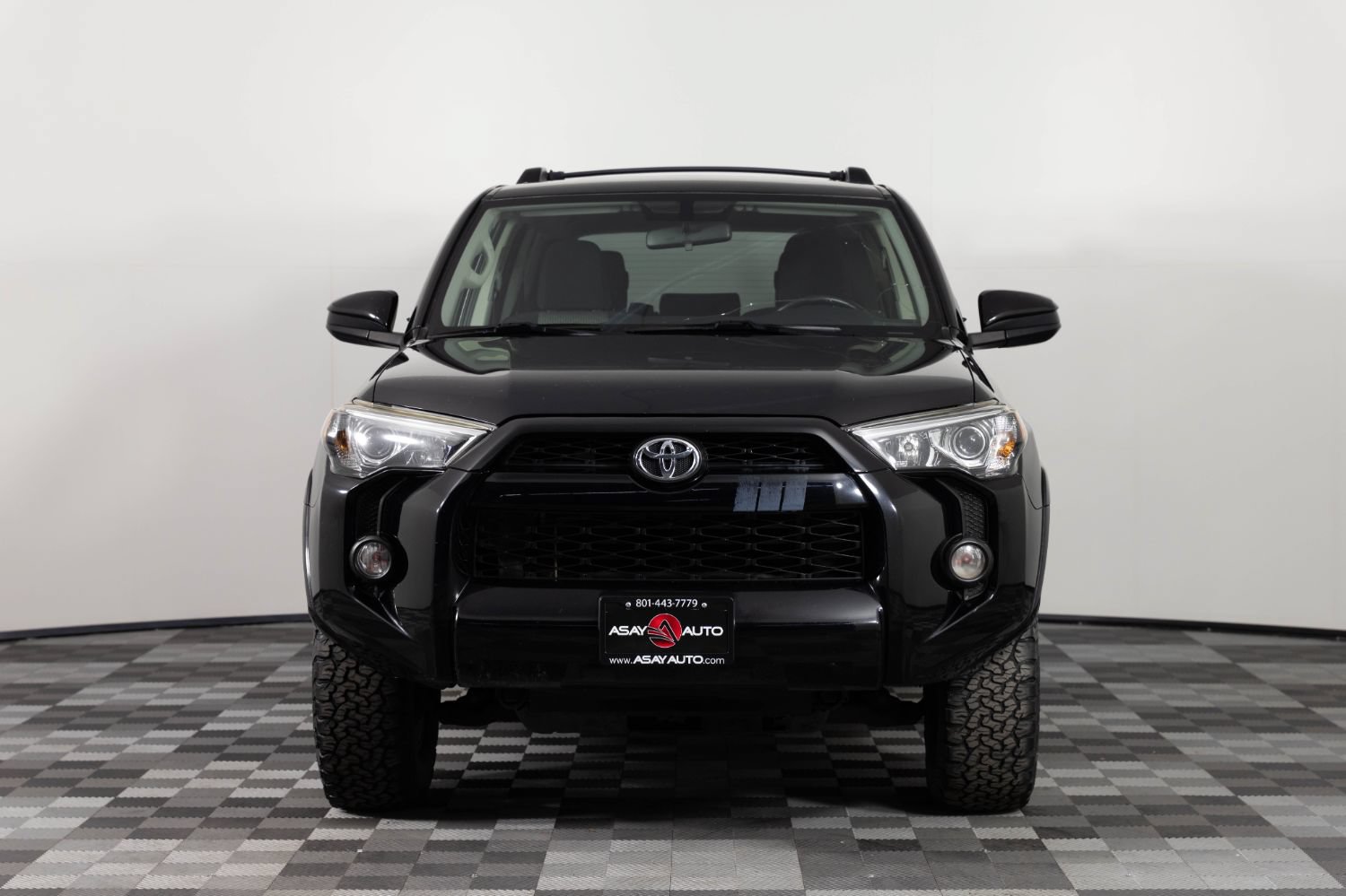 Used 2019 Toyota 4Runner SR5 AWD/4WD image 11