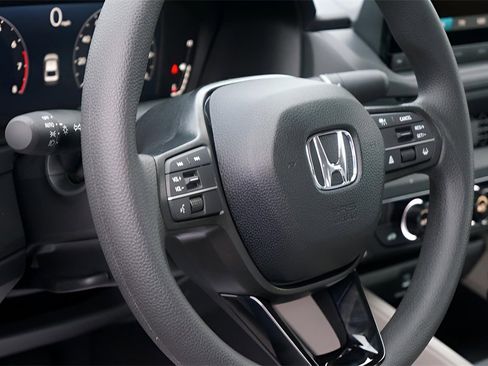 New 2025 Honda Accord SE image 14