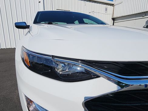 Used 2024 Chevrolet Malibu RS FWD image 12