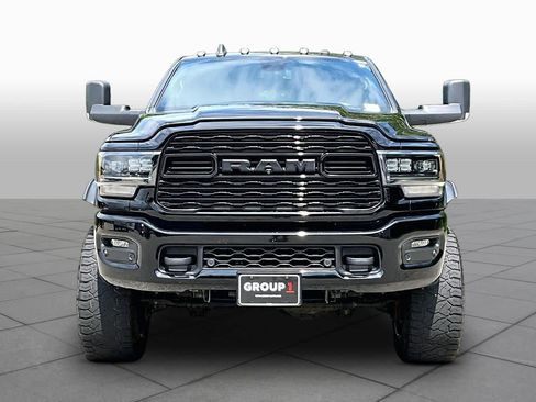 Used 2021 RAM 2500 Limited w/ Night Edition AWD/4WD image 4
