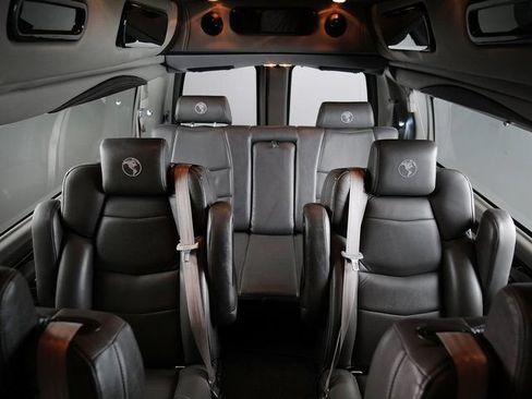 Used 2022 Chevrolet Express 2500 Extended w/ Enhanced Convenience Package RWD image 26