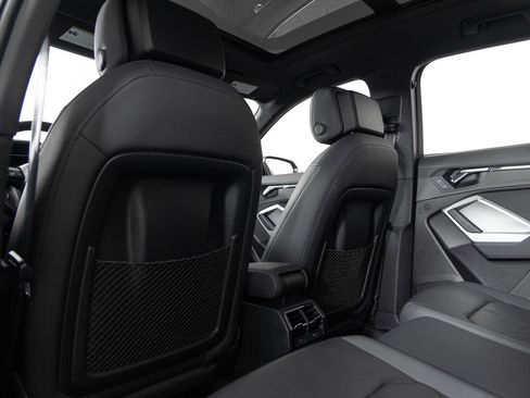 Used 2020 Audi Q3 2.0T Premium Plus w/ Premium Plus Package image 19