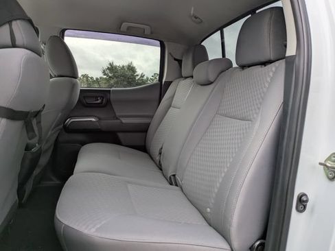 Used 2020 Toyota Tacoma SR5 RWD image 10