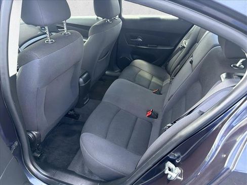 Used 2016 Chevrolet Cruze LT FWD image 14