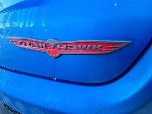 Used 2024 Jeep Compass Trailhawk image 16