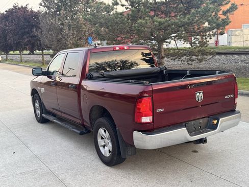 Used 2023 RAM 1500 Classic SLT w/ Electronics Convenience Group AWD/4WD image 5