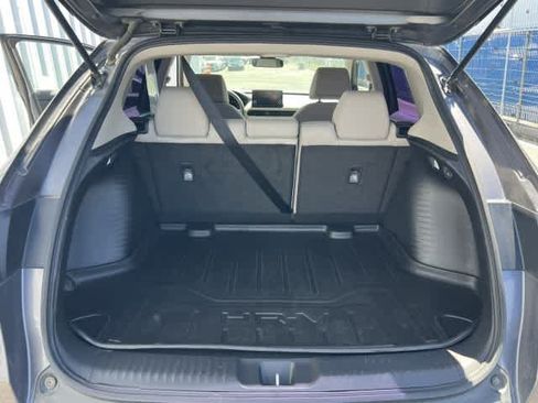 Used 2023 Honda HR-V LX image 11