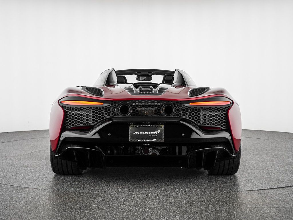 Used 2025 McLaren Artura Spider RWD image 3