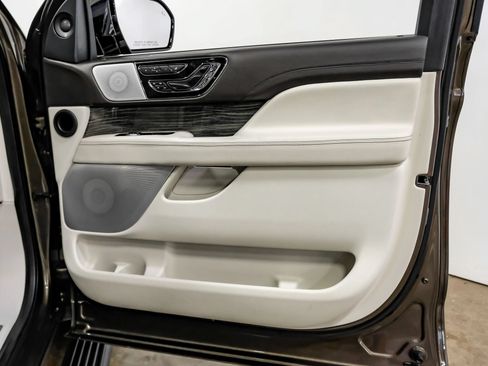 Used 2020 Lincoln Navigator L Black Label AWD/4WD image 40