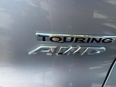 Used 2019 Honda Pilot Touring image 19