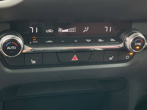 Used 2025 MAZDA CX-30 AWD 2.5 S w/ Preferred Package image 36