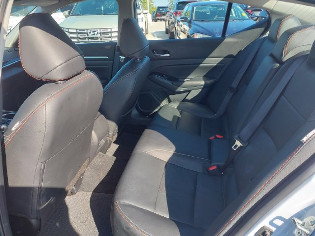 Used 2025 Nissan Altima 2.5 SR w/ SR Premium Package AWD/4WD image 10