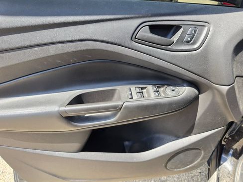 Used 2018 Ford Escape S FWD image 5