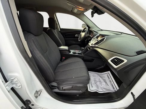 Used 2017 GMC Terrain SLE image 13