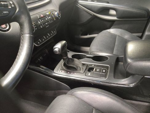 Used 2017 Kia Sorento SX FWD image 26