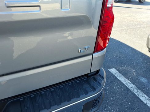 Used 2023 Chevrolet Silverado 1500 LT image 5