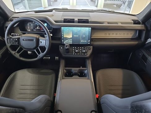 New 2026 Land Rover Defender 110 OCTA AWD/4WD image 9