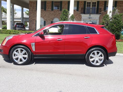 Used 2015 Cadillac SRX Premium FWD image 2