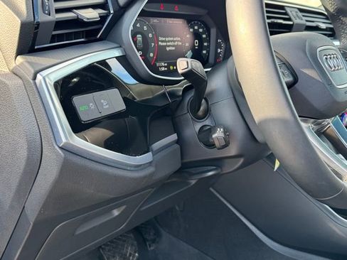 Used 2022 Audi Q3 2.0T Premium Plus image 13