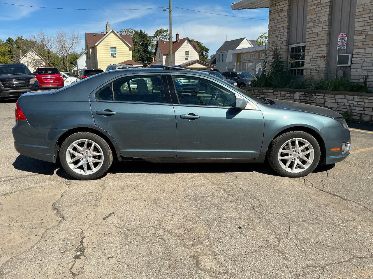 Used 2012 Ford Fusion SEL AWD/4WD image 2