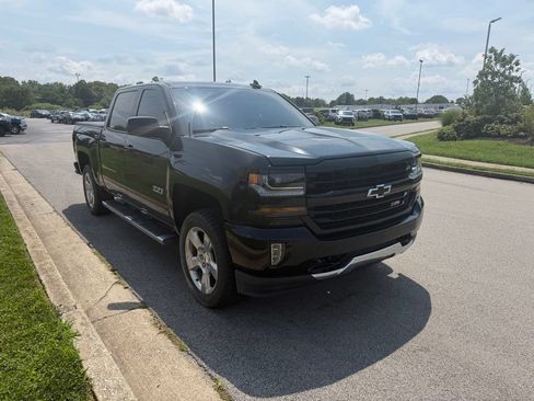 Used 2018 Chevrolet Silverado 1500 LT w/ All Star Edition AWD/4WD image 2