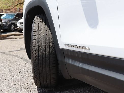 Used 2022 GMC Terrain SLT AWD/4WD image 6